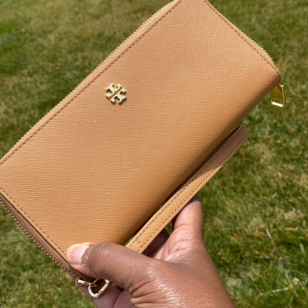 Tory Burch Wristlet